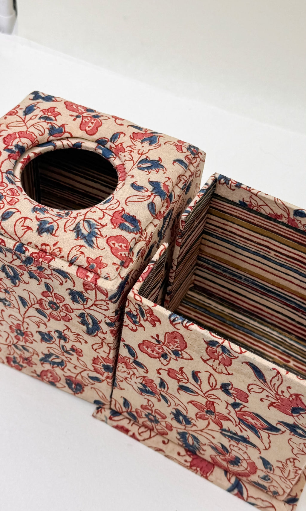 Kusuma Tissue Box