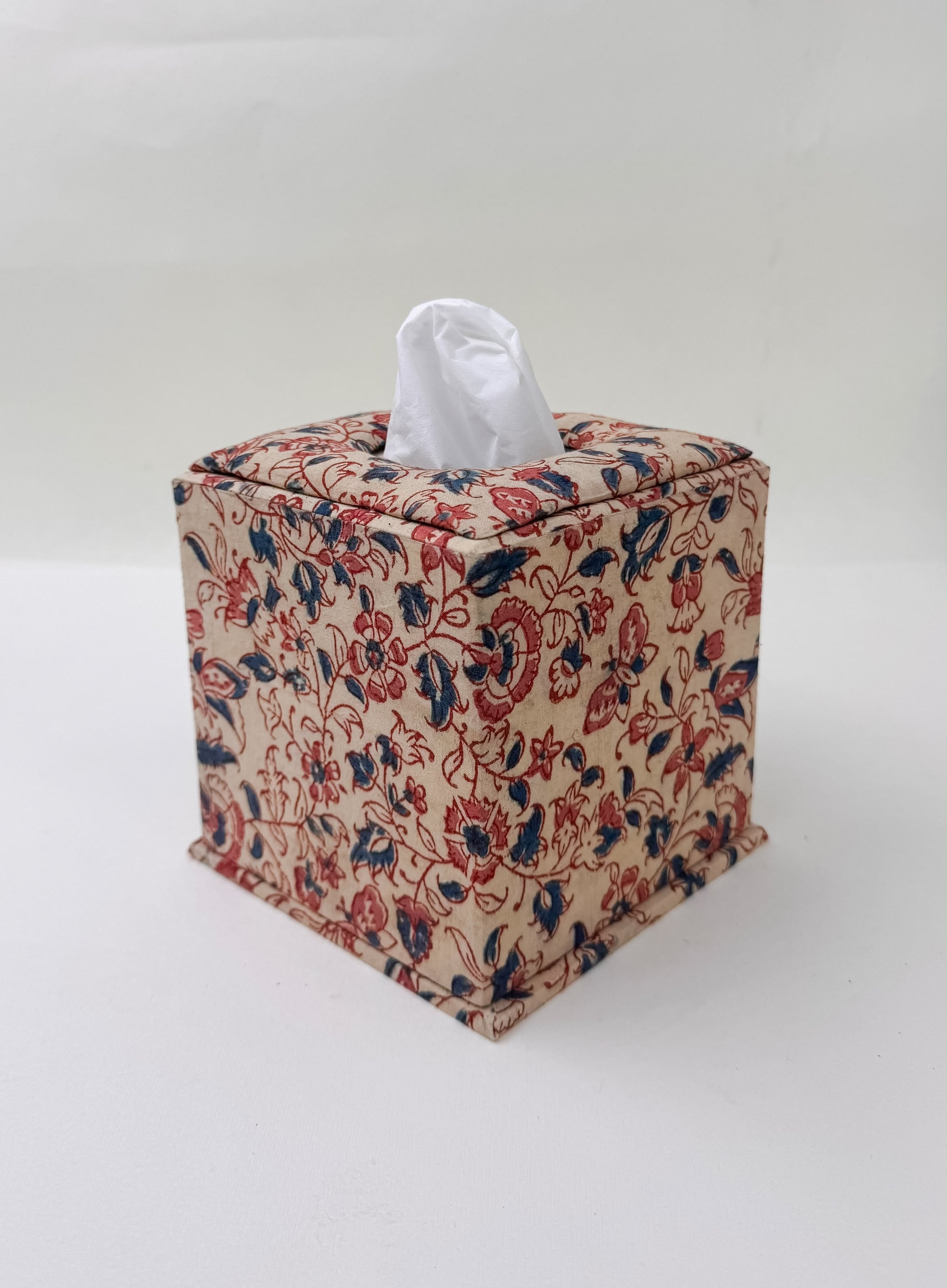 Kusuma Tissue Box